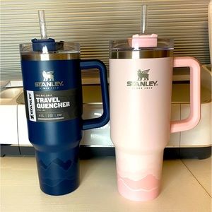 STANLEY ADVENTURE TRAVEL QUENCHER TUMBLER 40 oz NAVY BLUE / pink SLATE LANDSCAPE